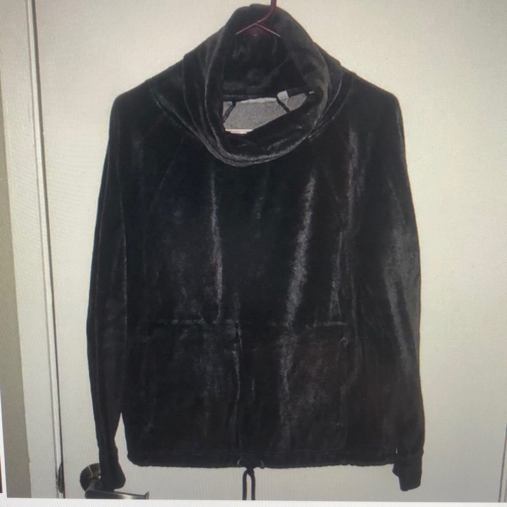 Athleta Black Teddy Jacket Cozy Plush Design